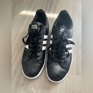 Adidas men’s size 11.5 black leather cloud foam shoes